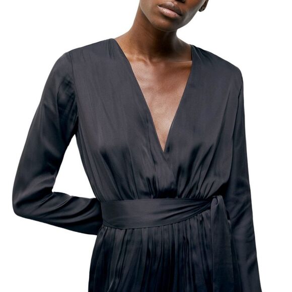 THE KOOPLES NWT Satin jumpsuit in Black Size M - Picture 5 of 11